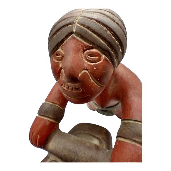 Vintage Mexican Red Clay Mayan Woman Grinding Corn Terra Cotta Folk Art Figurine - Picture 5 of 16